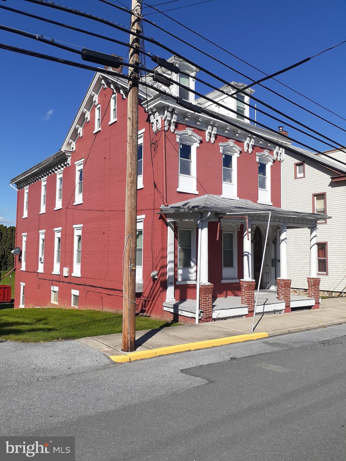 419 Jonestown Road Jonestown, PA 17038 - Photo 6 of 10 Gallery Image 6