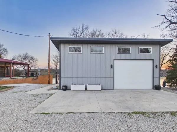 $630,000 | 792 195th Street, Fort Scott, KS 66701