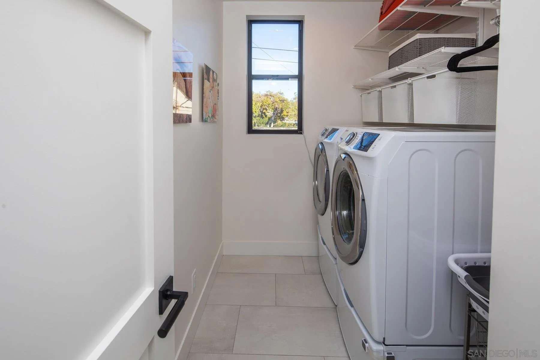 307 La Mesa Avenue Encinitas, CA 92024 - Photo 25 of 33 a utility room with dryer and washer