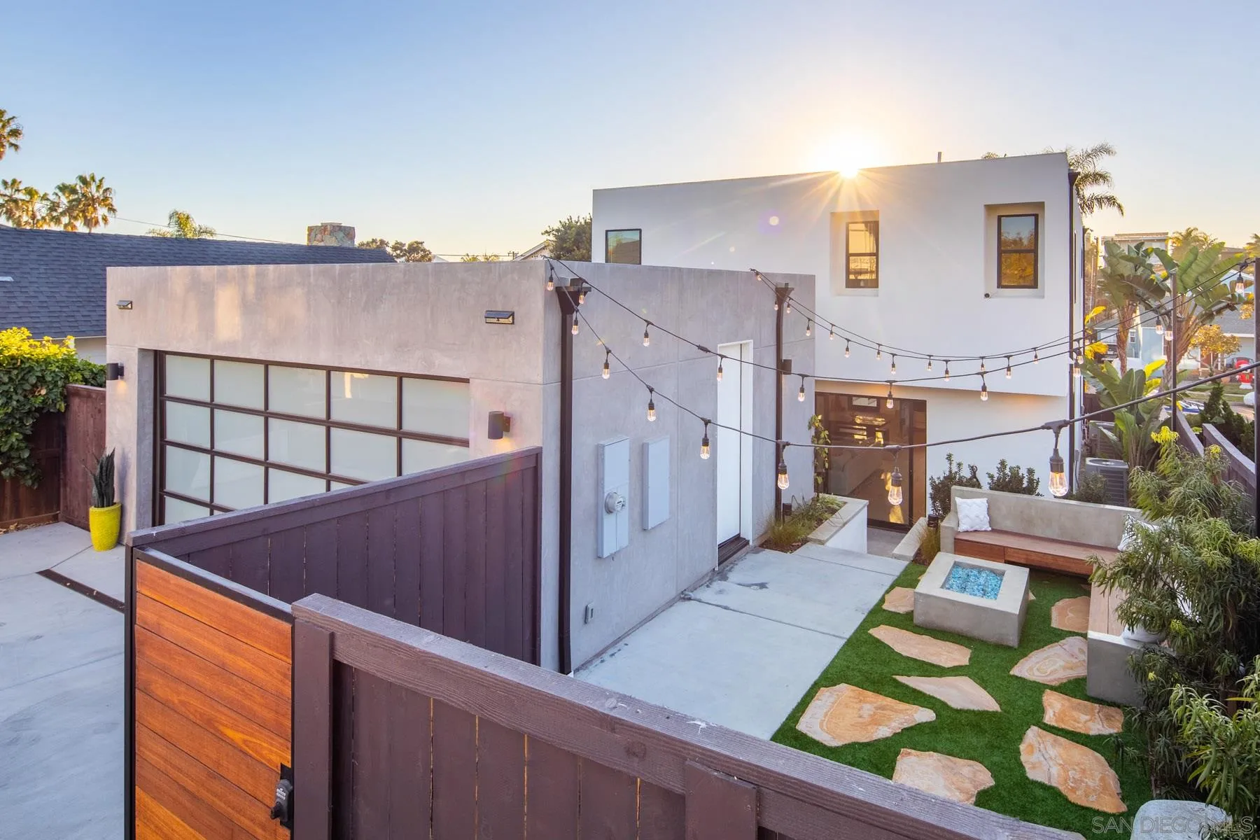 307 La Mesa Avenue Encinitas, CA 92024 - Photo 26 of 33 a view of outdoor space and barbecue grill