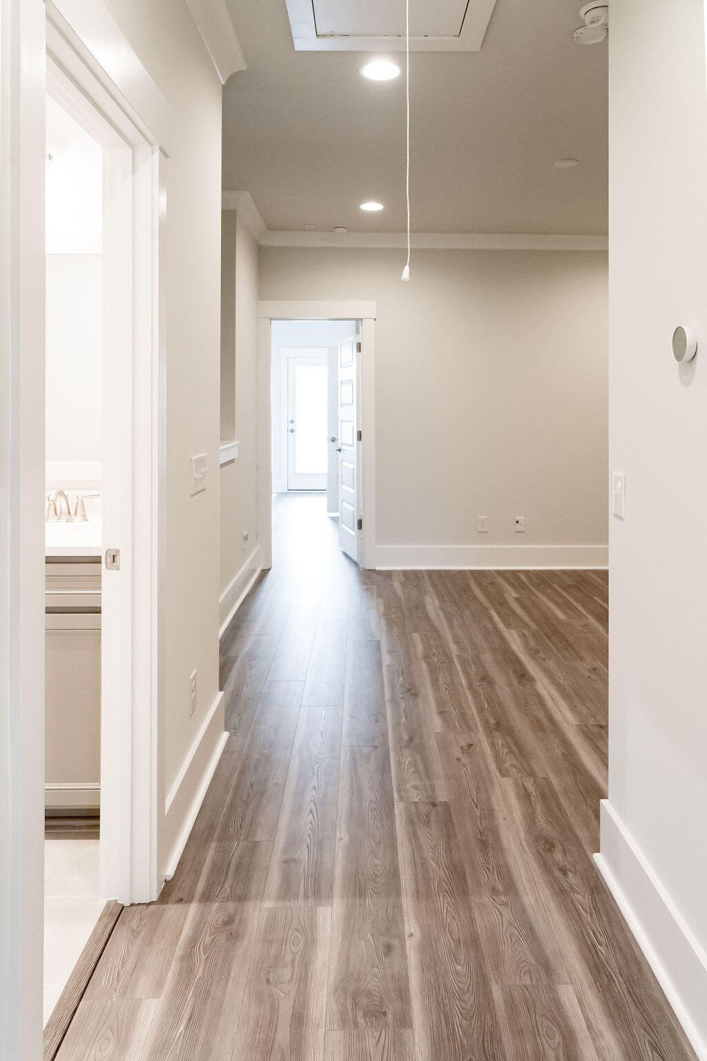 3085 Sturbridge Road Mount Pleasant, SC 29466 - Photo 25 of 50 upstairs hall
