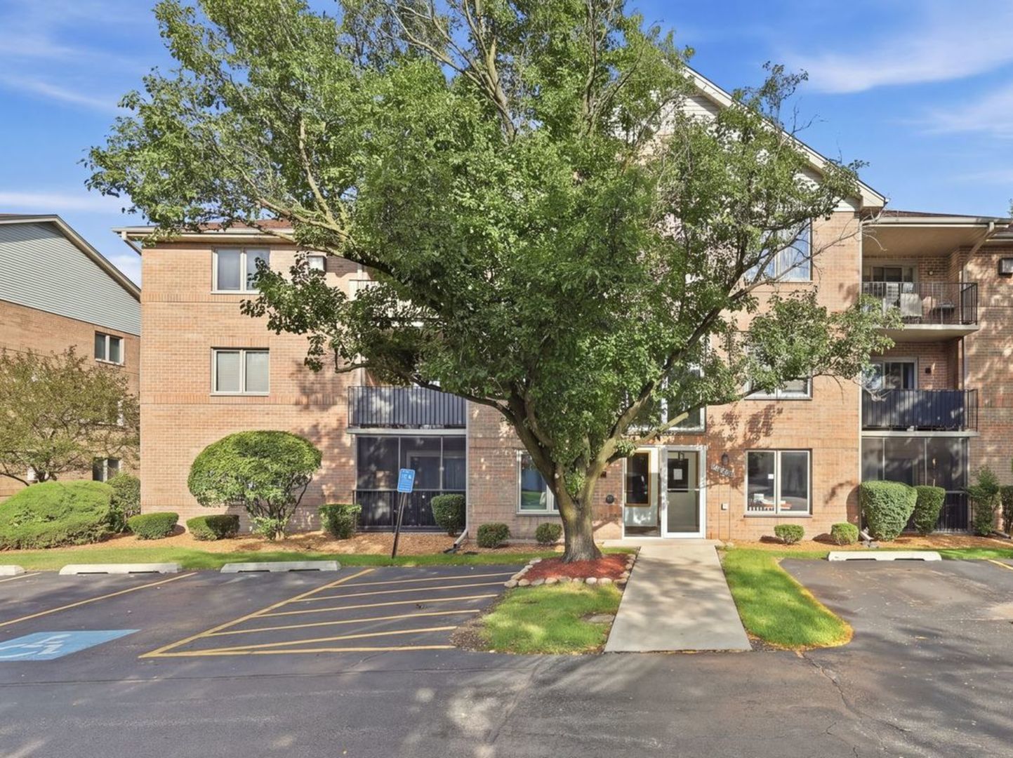 10268 SW Highway, Unit 3B Chicago Ridge, IL 60415 - Photo 2 of 27 Gallery Image 2