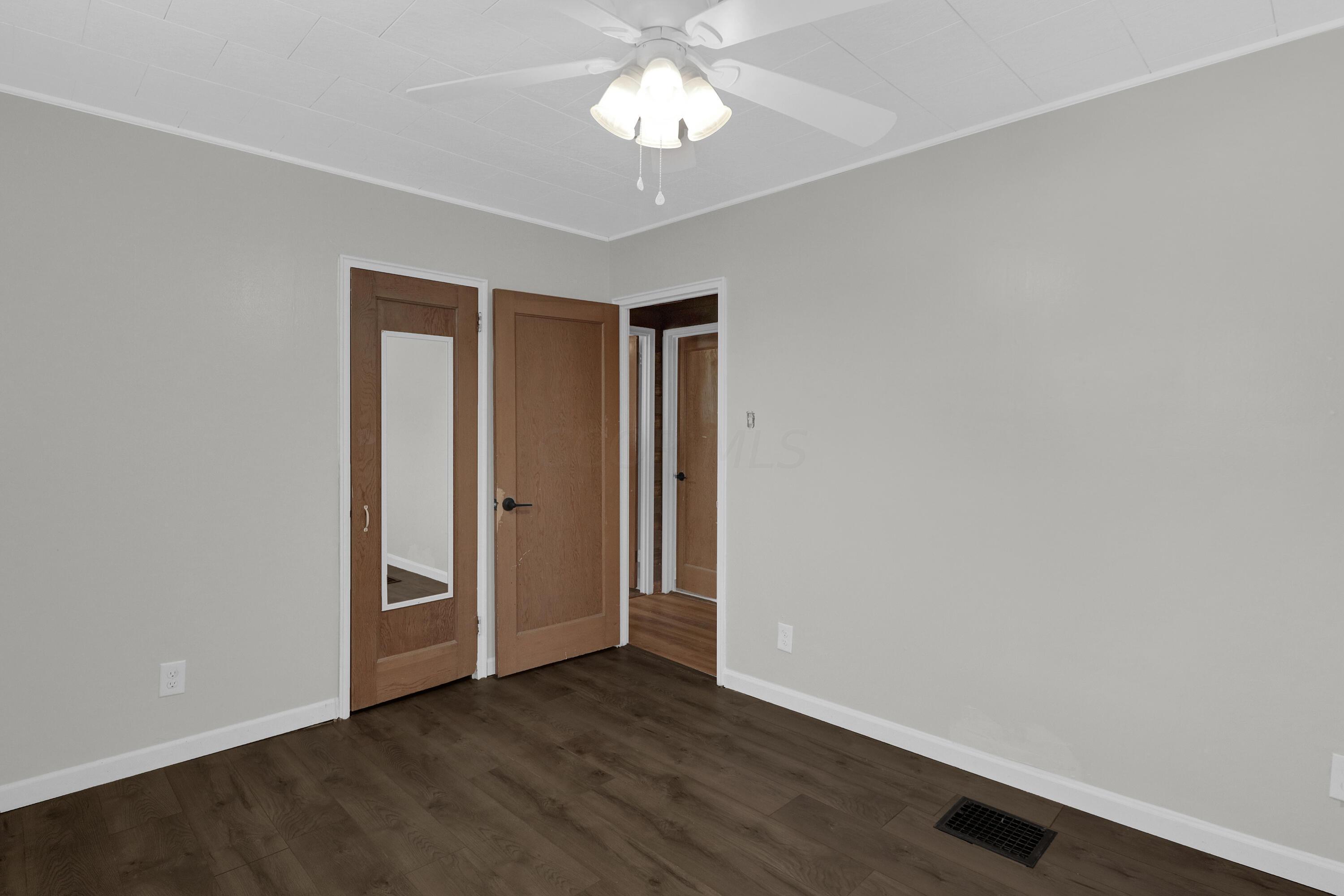 1324 Watkins Road Columbus, OH 43207 - Photo 30 of 69 Bedroom 2