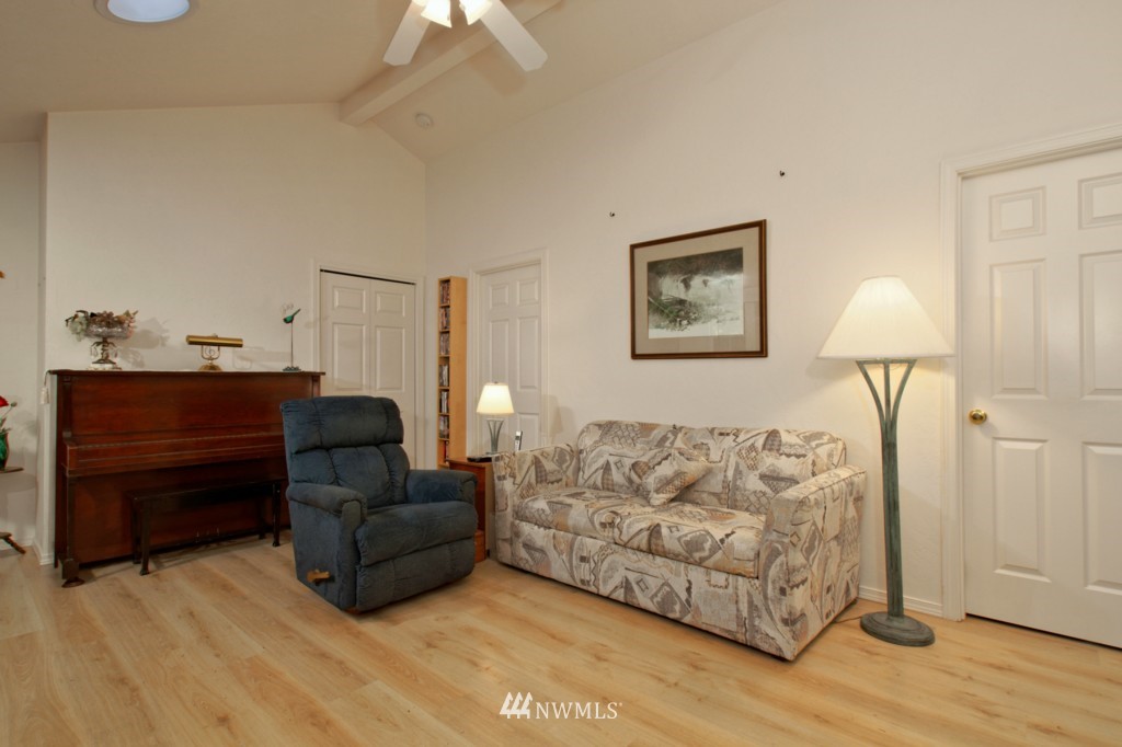 60 East Libby Road Shelton, WA 98584 - Photo 12 of 22 Gallery Image 12