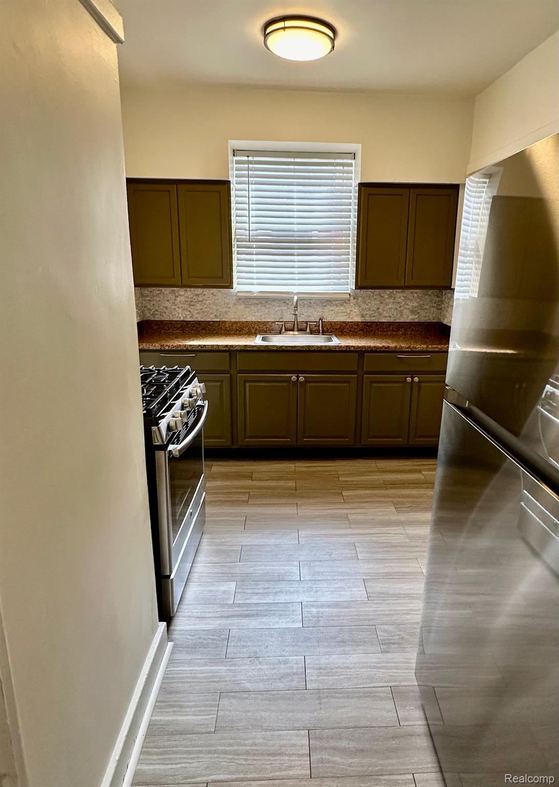 982 Nottingham Road Grosse Pointe, MI 48230 - Photo 18 of 18 Gallery Image 18