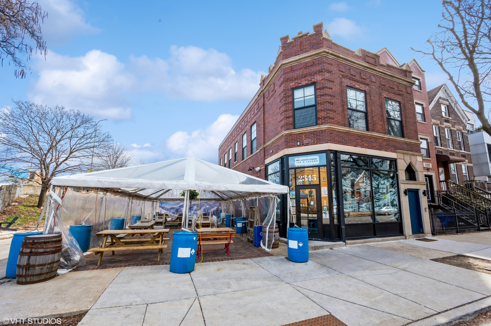 2116 West Lyndale Street, Unit 1 Chicago, IL 60647 - Photo 16 of 16 a view of a building with sitting area