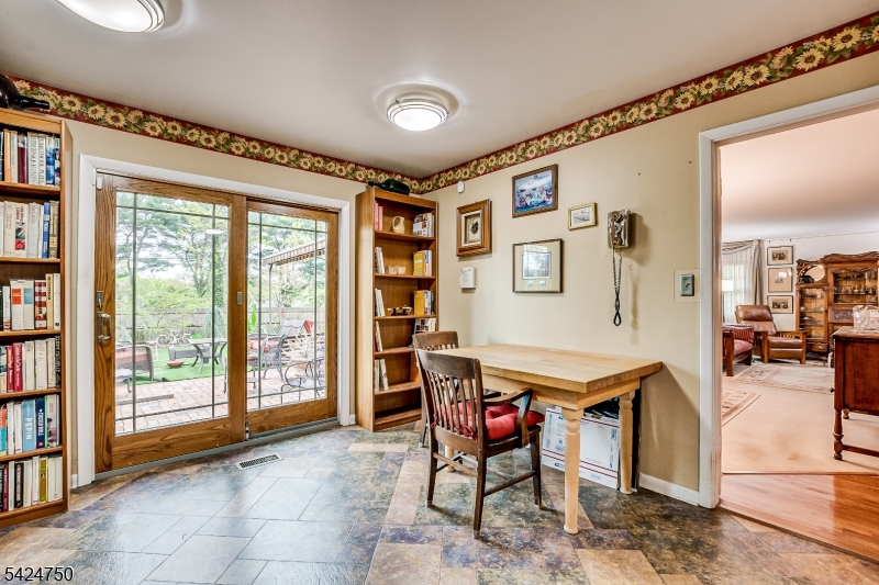 27 Landry Road Somerset, NJ 08873 - Photo 15 of 26