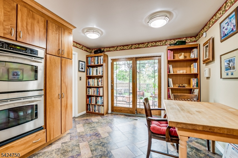 27 Landry Road Somerset, NJ 08873 - Photo 16 of 26