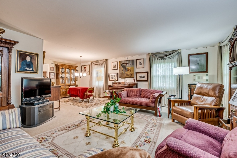 27 Landry Road Somerset, NJ 08873 - Photo 9 of 26