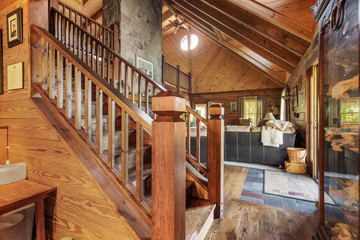 16472 Kreashbaum Road Rockbridge, OH 43149 - Photo 20 of 145 20-web-or-mls-DSC09495