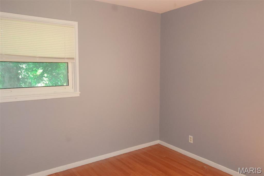 417 Crawford Road St. Louis, MO 63137 - Photo 10 of 15