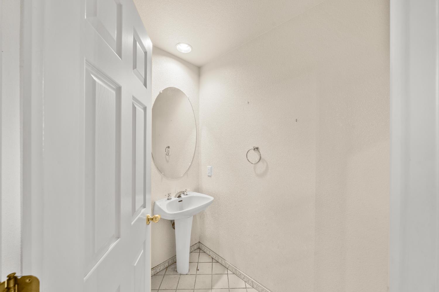 8432 Giverny Circle Antelope, CA 95843 - Photo 16 of 50