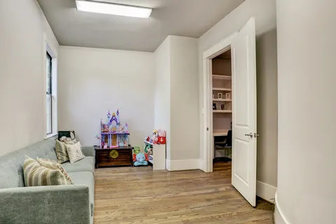 $1,695,000 | 5655 Locke Lane, Houston, TX 77056