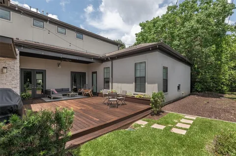 a view of a house with sitting area