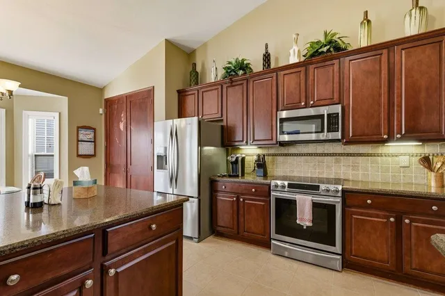 $547,500 | 9 Alabaster Court, Murrells Inlet, SC 29576