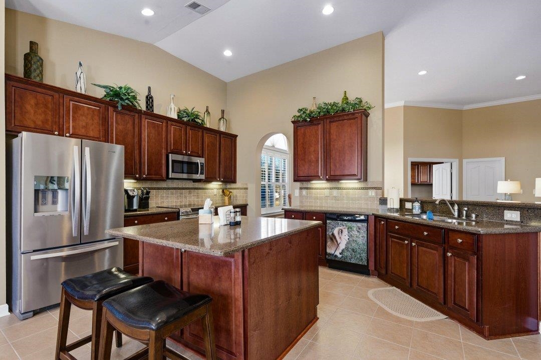 9 Alabaster Court Murrells Inlet, SC 29576 - Photo 10 of 37