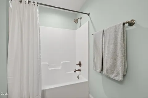 $675,000 | 5421 Maggie Run Lane, Fuquay-Varina, NC 27526