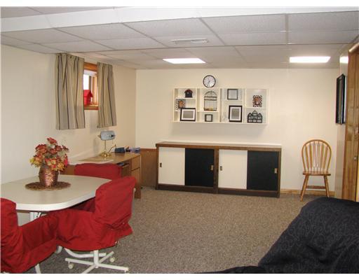 191 Barrington Ridge Delmont, PA 15626 - Photo 11 of 16 Den/Family/Great Room. Gameroom