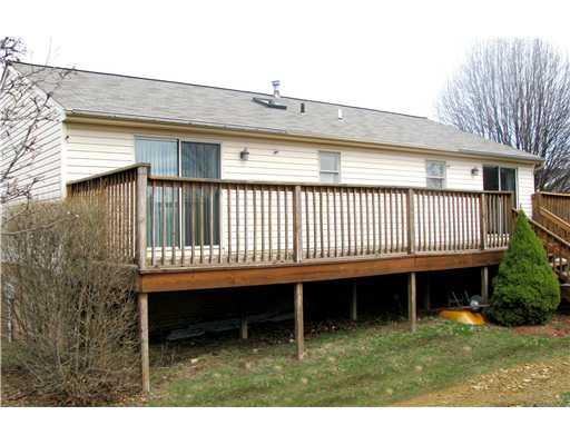 191 Barrington Ridge Delmont, PA 15626 - Photo 15 of 16 Patio/Deck.