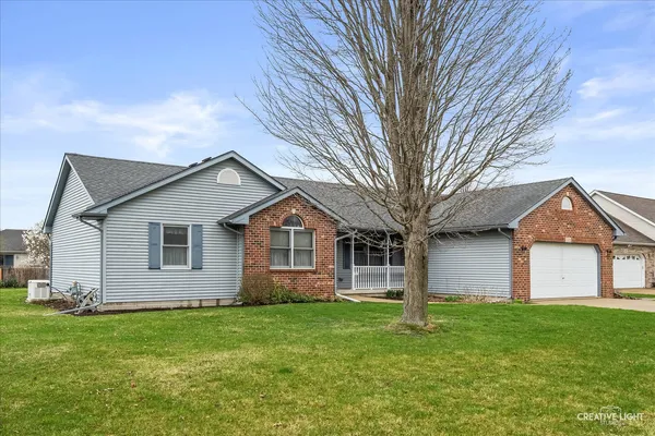 $374,900 | 1522 Lorraine Drive, Sandwich, IL 60548