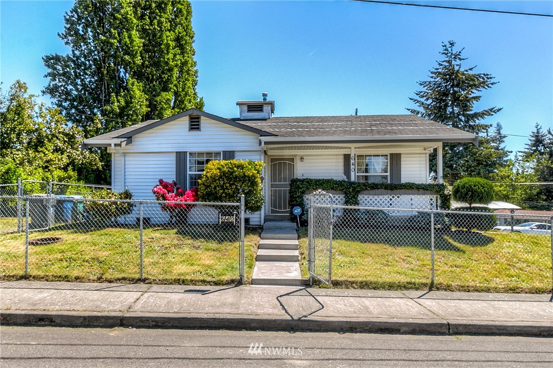 640 Index Avenue Northeast Renton, WA 98056 - Photo 1 of 16 Gallery Image 1