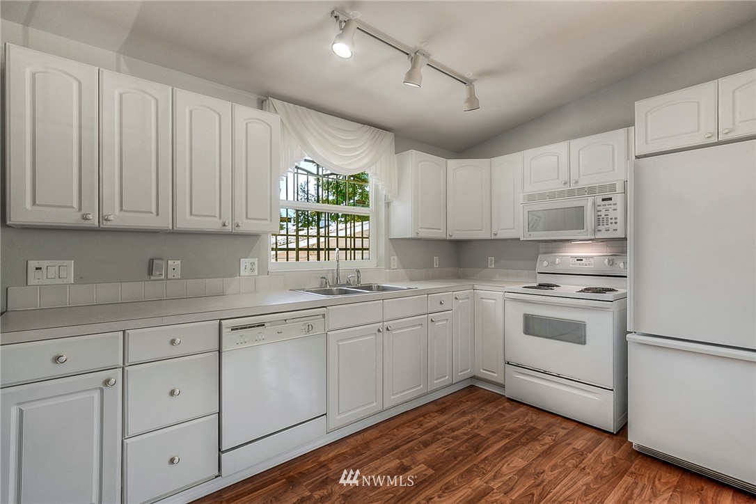 640 Index Avenue Northeast Renton, WA 98056 - Photo 8 of 16 Gallery Image 8