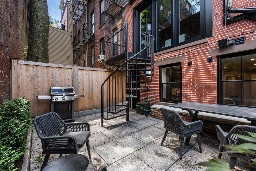 103 West Springfield Street Boston, MA 02118 - Photo 11 of 42