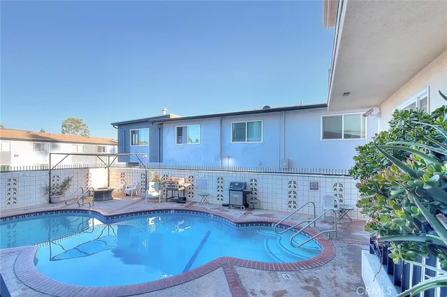 $424,999 | 1770 Ximeno Avenue, Unit 314, Long Beach, CA 90815