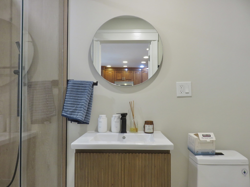 35 Lovell Road Watertown, MA 02472 - Photo 18 of 36