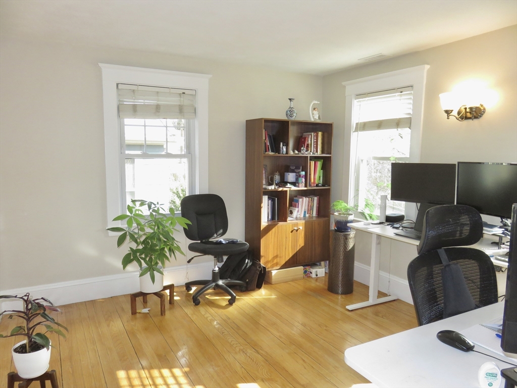 35 Lovell Road Watertown, MA 02472 - Photo 21 of 36