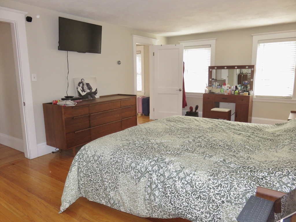 35 Lovell Road Watertown, MA 02472 - Photo 25 of 36