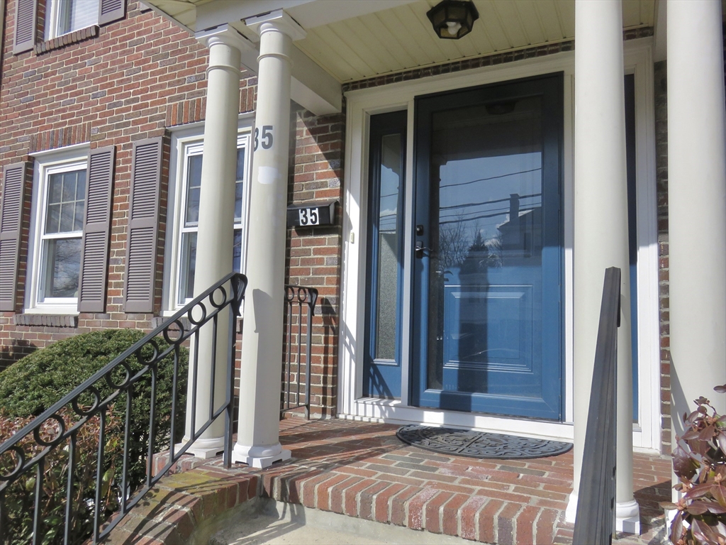 35 Lovell Road Watertown, MA 02472 - Photo 3 of 36