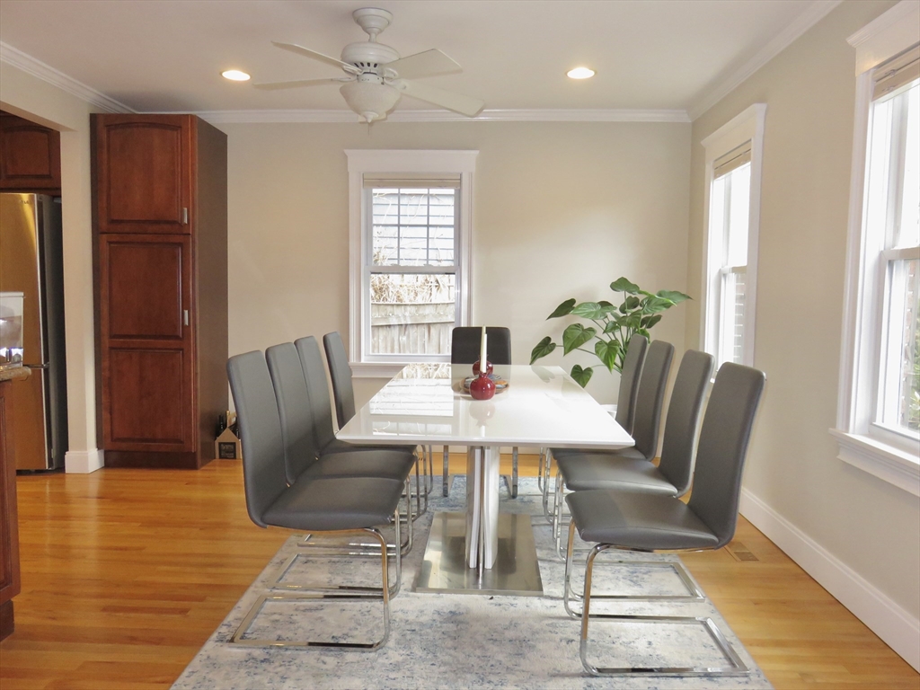 35 Lovell Road Watertown, MA 02472 - Photo 7 of 36