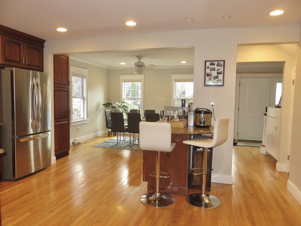 35 Lovell Road Watertown, MA 02472 - Photo 9 of 36