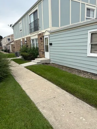 $155,000 | 20114 Oak Lane, Unit U70, Lynwood, IL 60411