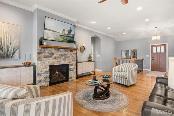 $1,150,000 | 18028 Bayview Lane, Rocky Mount, MO 65072