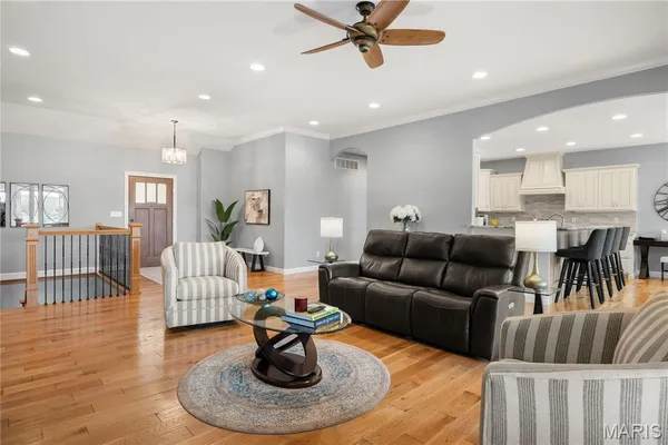 $1,150,000 | 18028 Bayview Lane, Rocky Mount, MO 65072