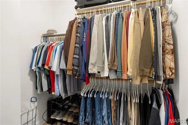 $1,150,000 | 18028 Bayview Lane, Rocky Mount, MO 65072