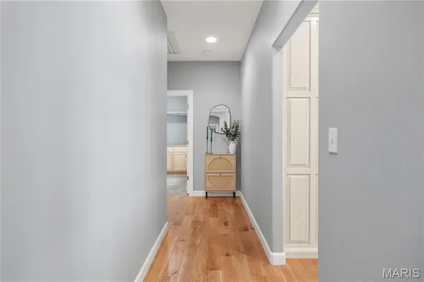 $1,150,000 | 18028 Bayview Lane, Rocky Mount, MO 65072