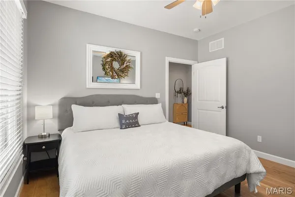 $1,150,000 | 18028 Bayview Lane, Rocky Mount, MO 65072