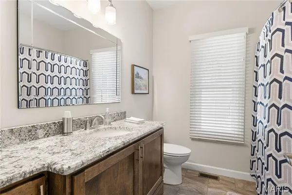 $1,150,000 | 18028 Bayview Lane, Rocky Mount, MO 65072