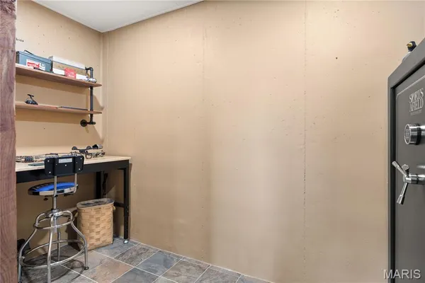 $1,150,000 | 18028 Bayview Lane, Rocky Mount, MO 65072