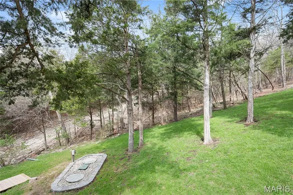 $1,150,000 | 18028 Bayview Lane, Rocky Mount, MO 65072