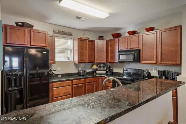$399,900 | 313 Sandpiper Lane, Bean Station, TN 37708