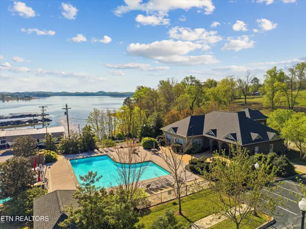 $399,900 | 313 Sandpiper Lane, Bean Station, TN 37708