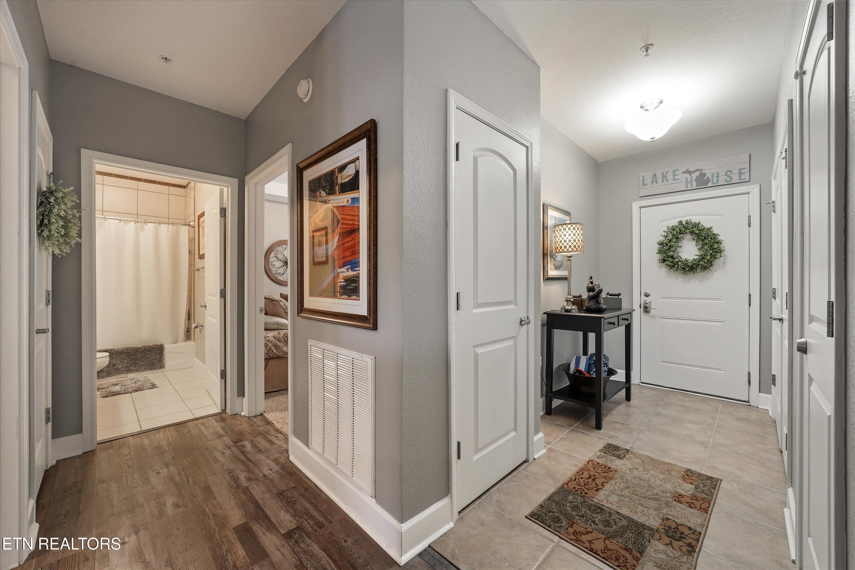 313 Sandpiper Lane Bean Station, TN 37708 - Photo 4 of 36 07-313 Sandpiper Ln 13