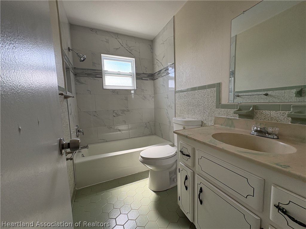 1403 Bassage Road Sebring, FL 33875 - Photo 7 of 20