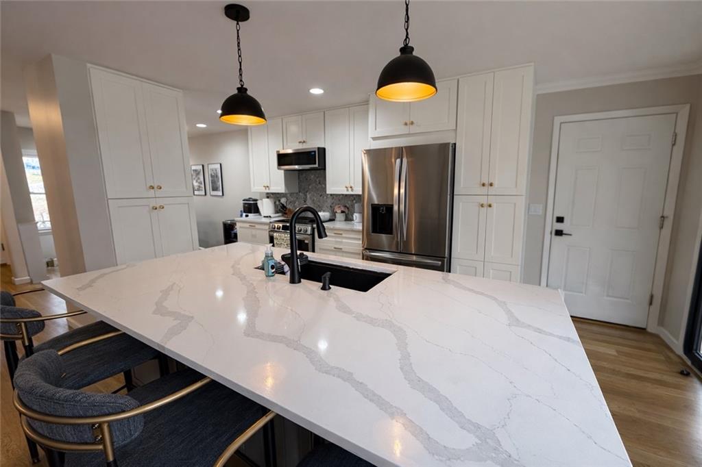 7745 Reeds Road Prairie Village, KS 66208 - Photo 11 of 25