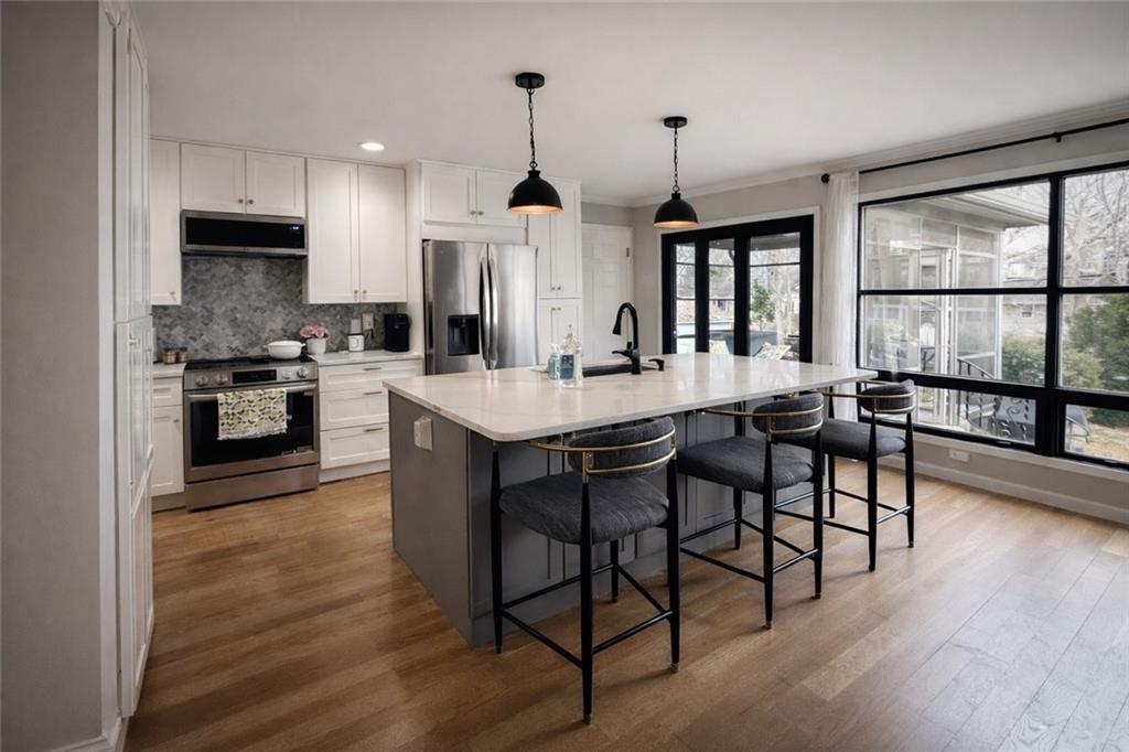 7745 Reeds Road Prairie Village, KS 66208 - Photo 5 of 25