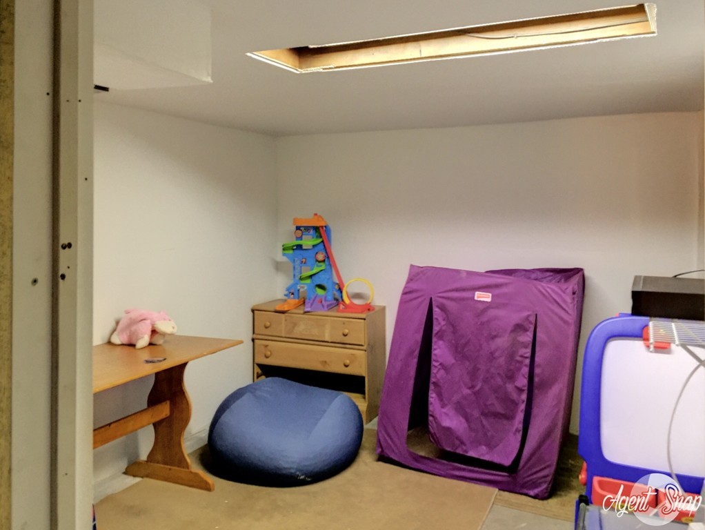 10 Monrovia Street Springfield, MA 01104 - Photo 13 of 17 Gallery Image 13